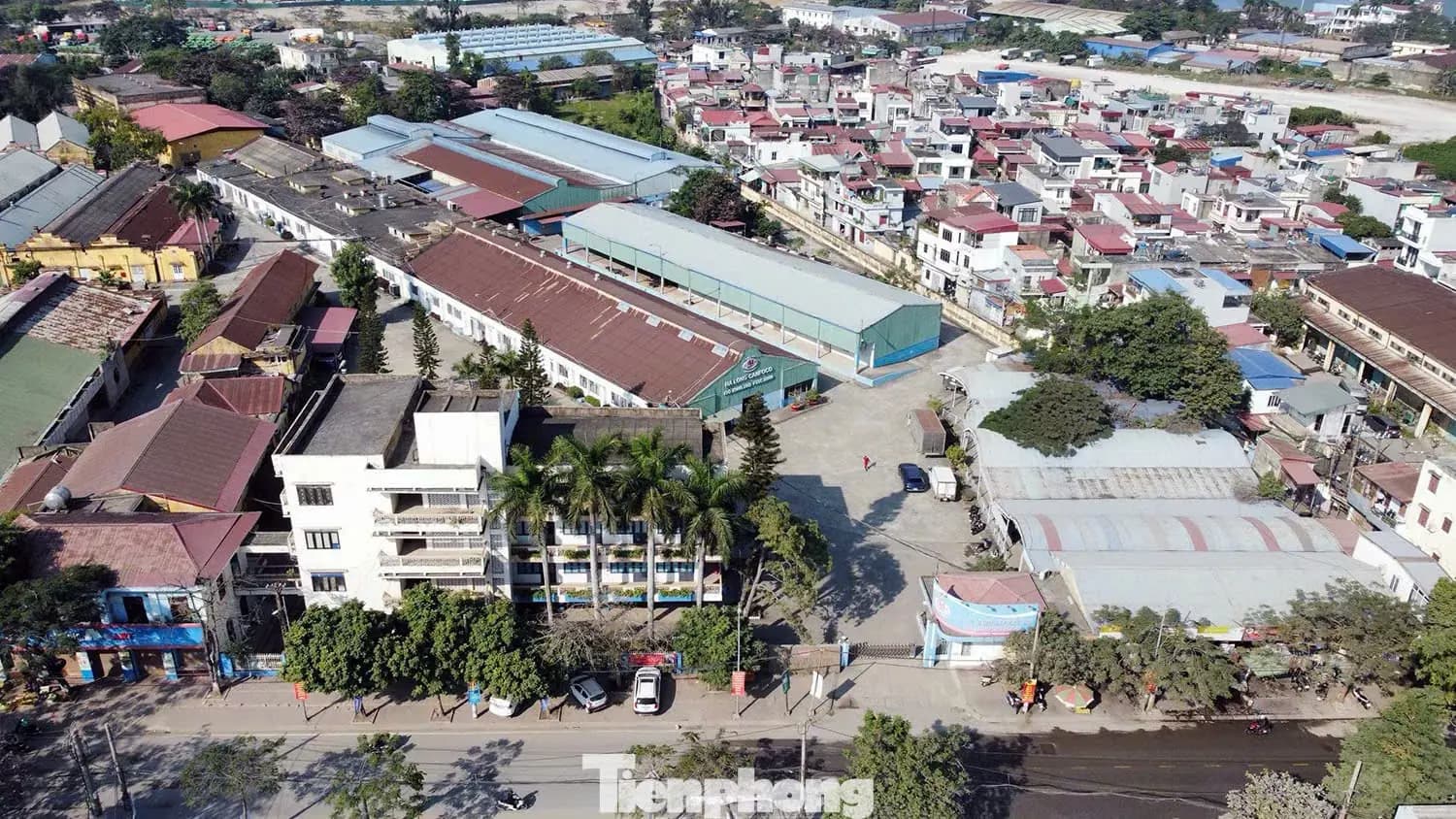 nhà máy Hạ Long